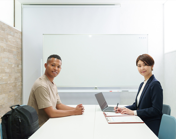 海外日本語学校を運営